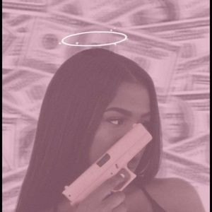 Meet your Posher, Alejandra